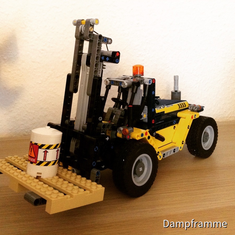 Lego Technic "Heavy Duty Forklift"